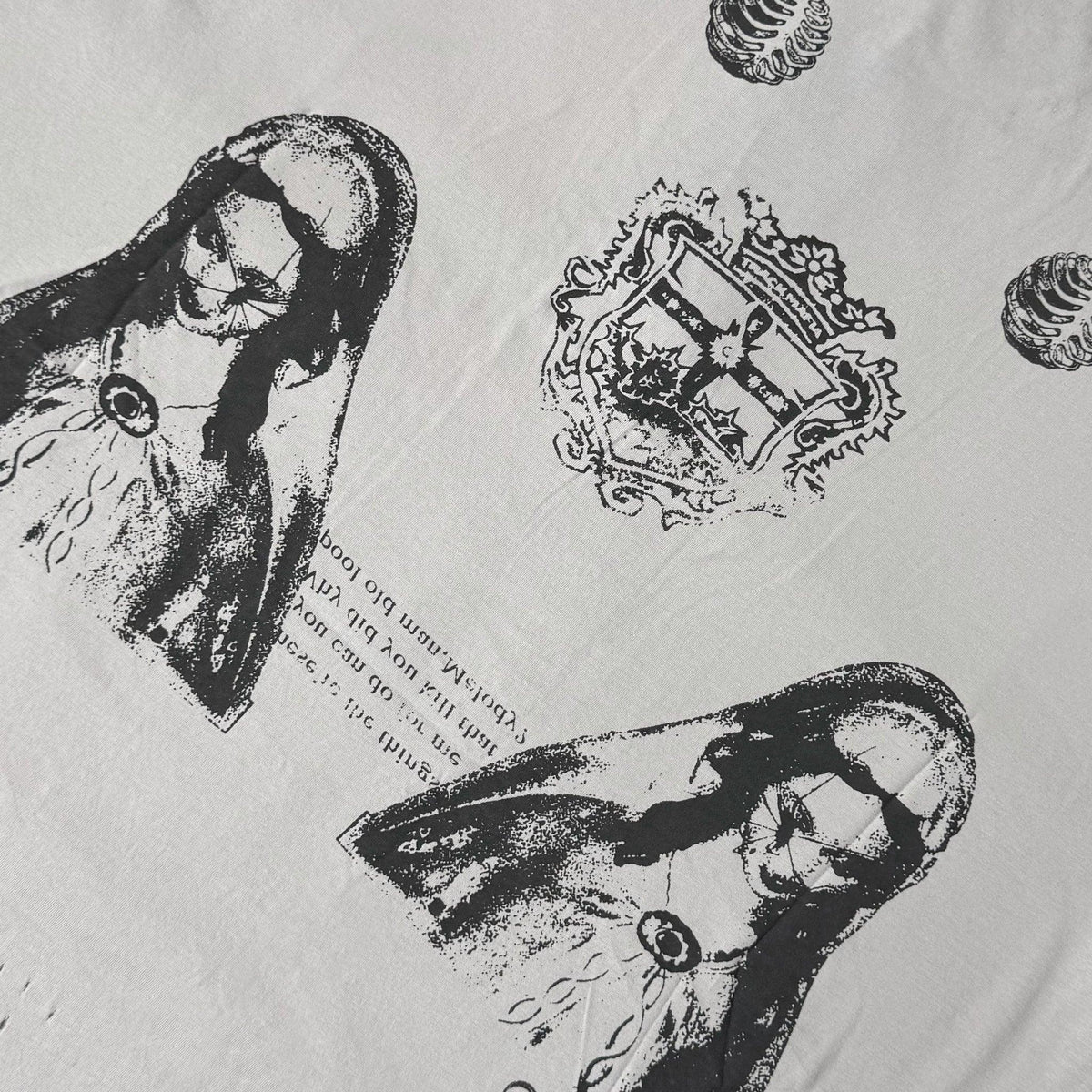 Dagger Frame Distressed Tee