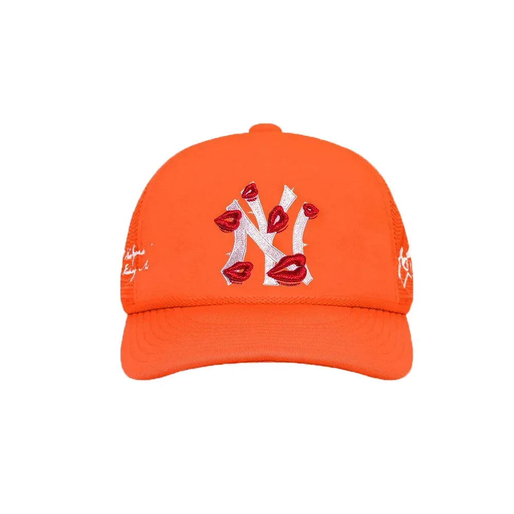 NY Is Kissing Me Trucker Hat - LA ROPA - VENTURER