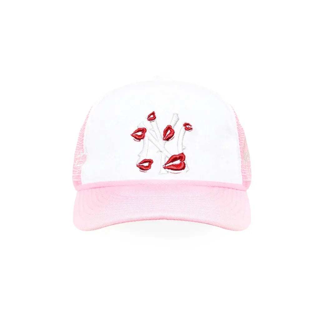 NY Is Kissing Me Trucker Hat - LA ROPA - VENTURER