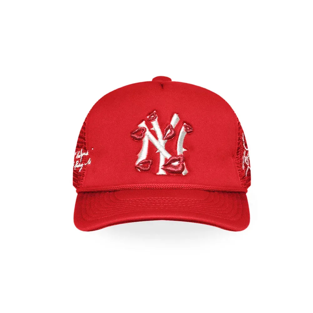 NY Is Kissing Me Trucker Hat - LA ROPA - VENTURER