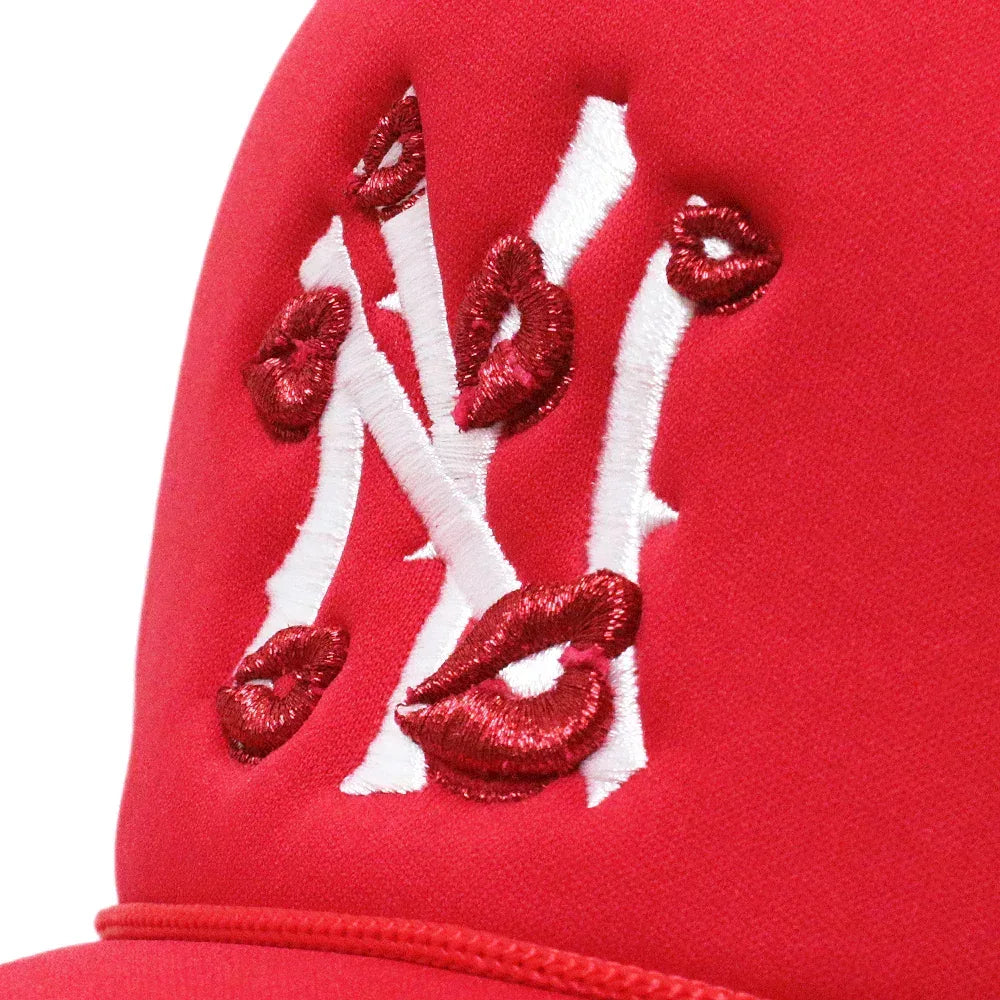 NY Is Kissing Me Trucker Hat - LA ROPA - VENTURER