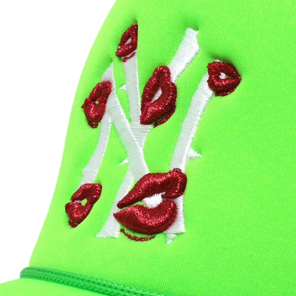 NY Is Kissing Me Trucker Hat - LA ROPA - VENTURER