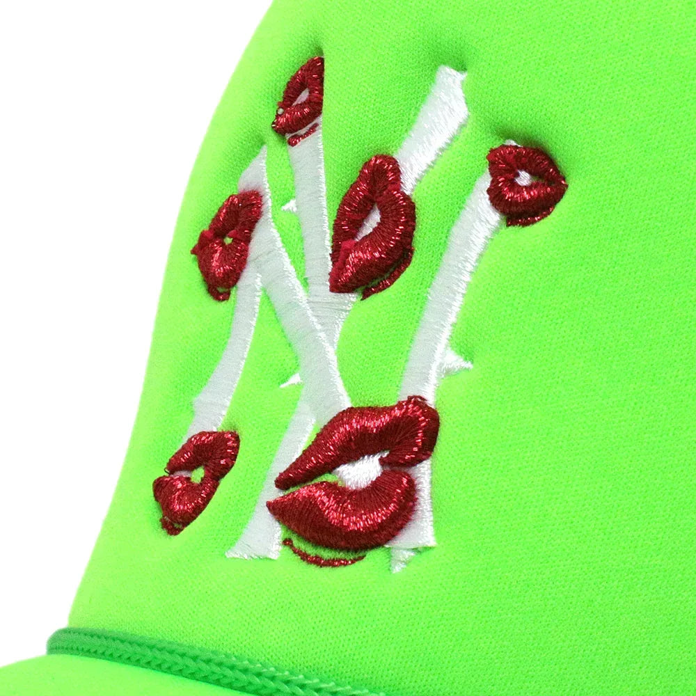 NY Is Kissing Me Trucker Hat - LA ROPA - VENTURER