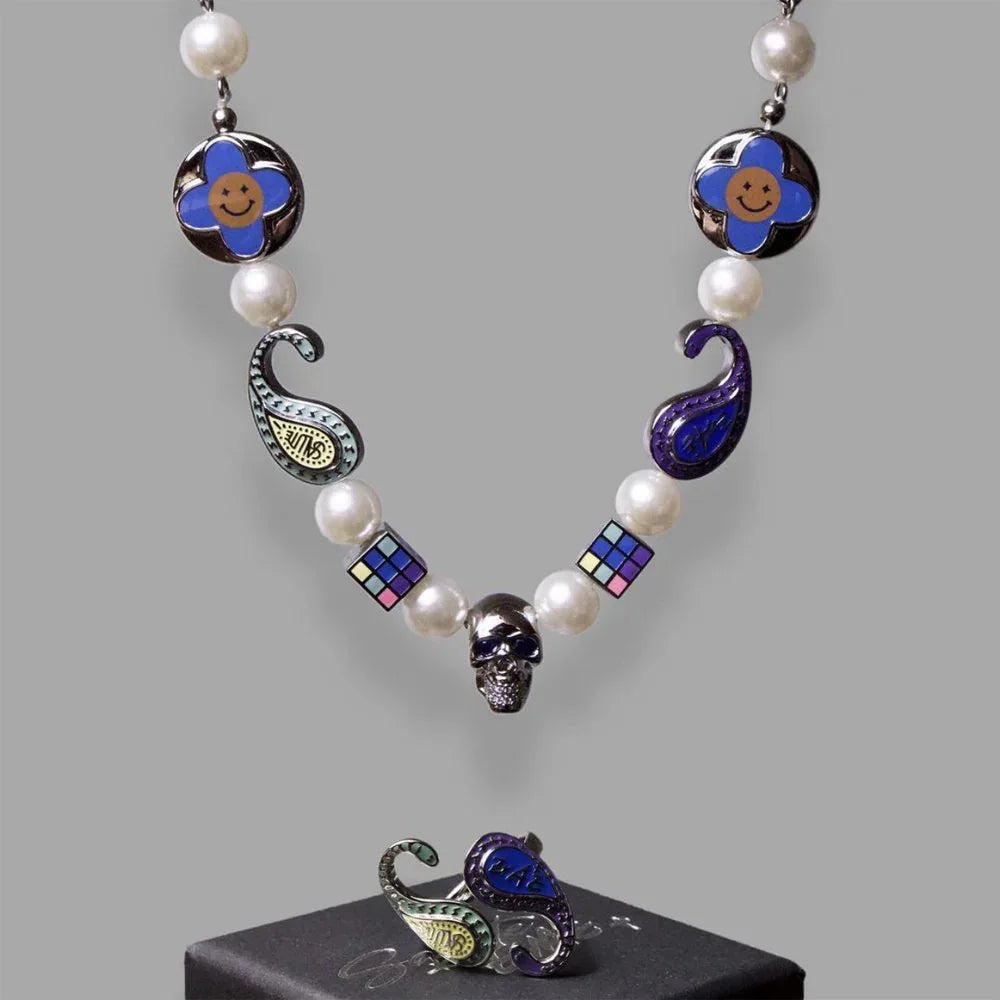 EVAE Cross Flower Smiley Necklace - EVAE MOB - VENTURER