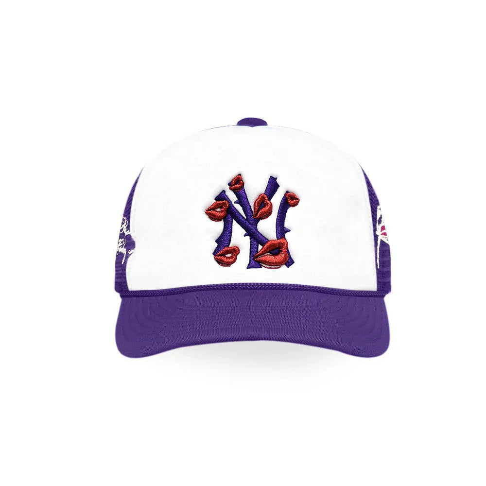 NY Is Kissing Me Trucker Hat - LA ROPA - VENTURER
