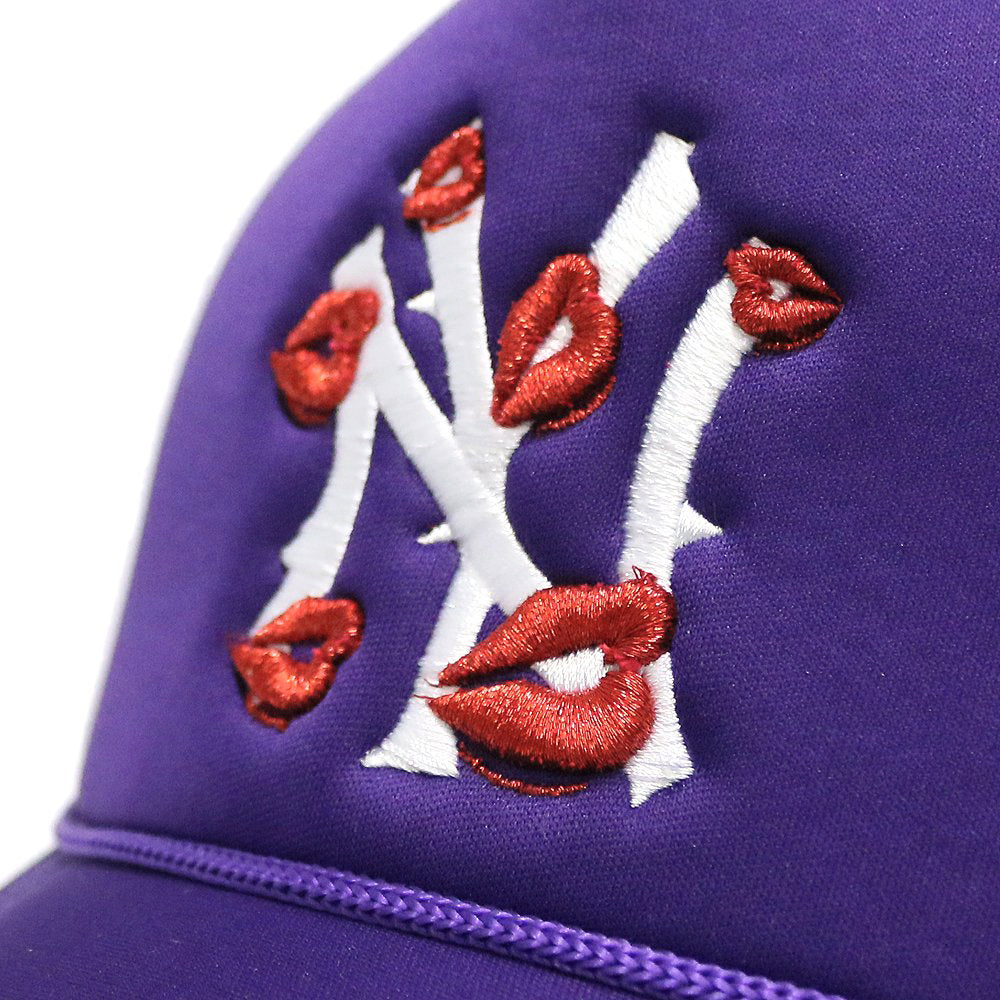 NY Is Kissing Me Trucker Hat