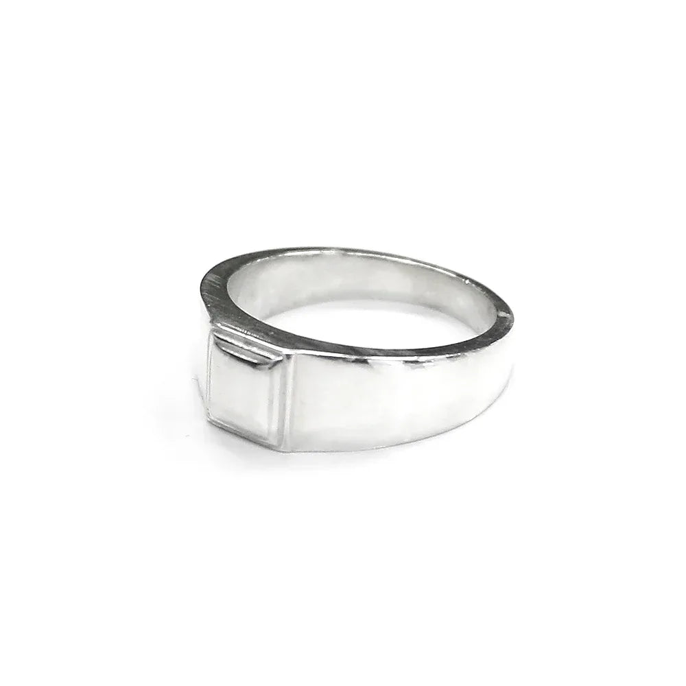 Stepped Signet Ring - THE SILVER STONE - VENTURER