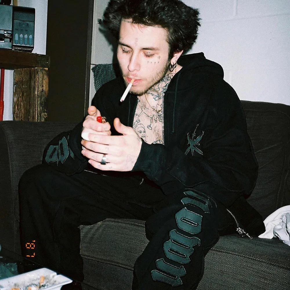 Puff Print Dagger Joggers - UNKNOWN LONDON - VENTURER