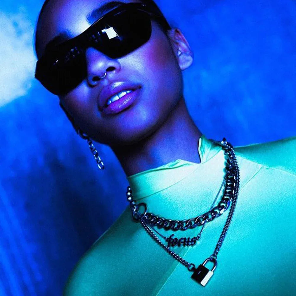 Safeguard Necklace - VITALY - VENTURER