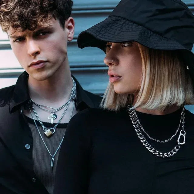 Safeguard Necklace - VITALY - VENTURER