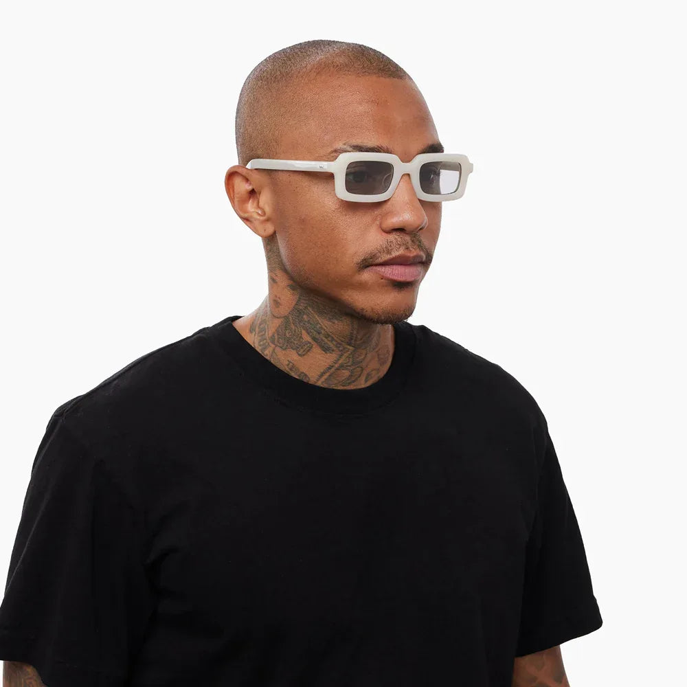 Eos Sunglasses - AKILA LA - VENTURER