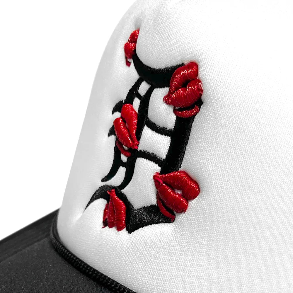 Detroit Whattup Doe Trucker Hat - LA ROPA - VENTURER