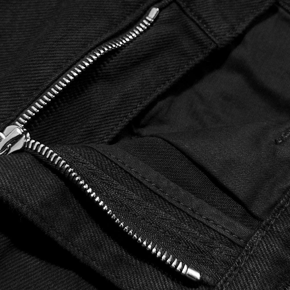 Phrase Skater Shorts - ASKYURSELF - VENTURER