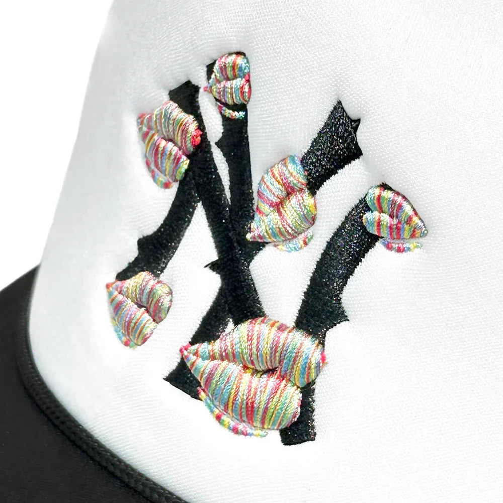 NY Is Kissing Me Trucker Hat - LA ROPA - VENTURER