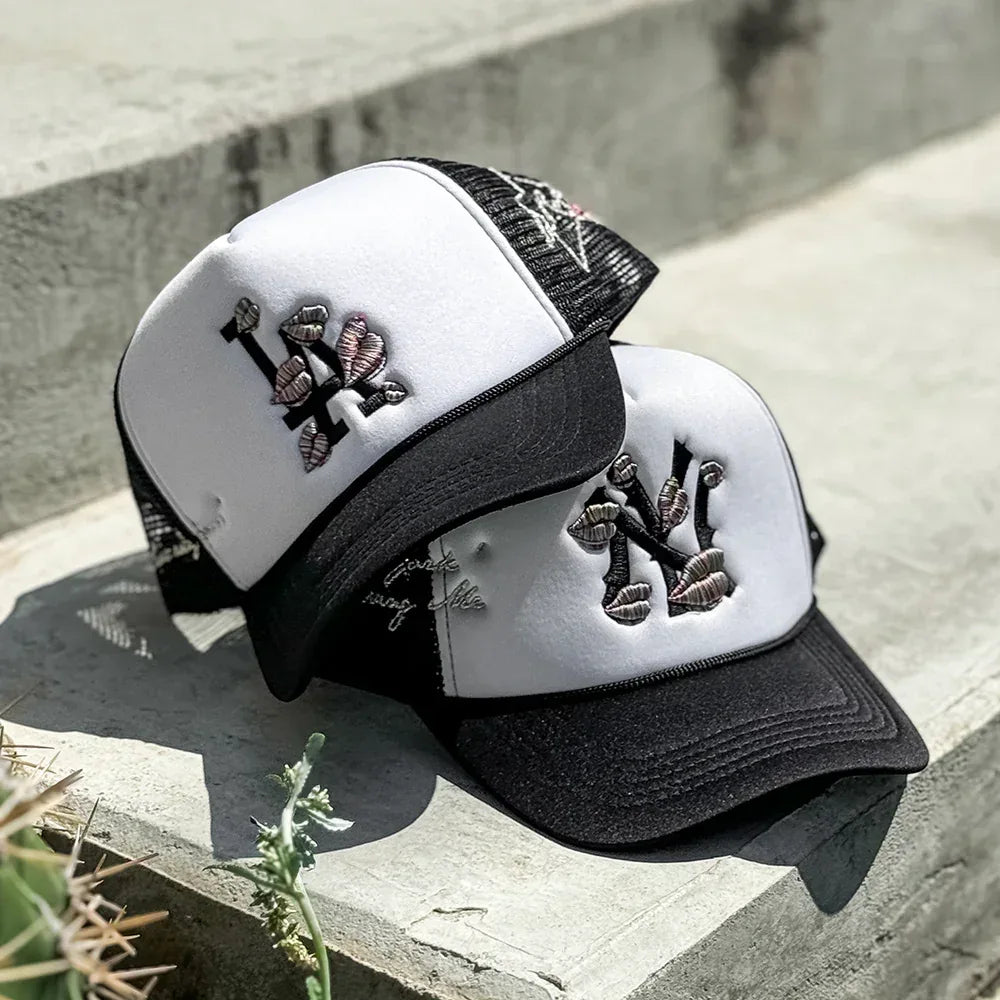 NY Is Kissing Me Trucker Hat - LA ROPA - VENTURER