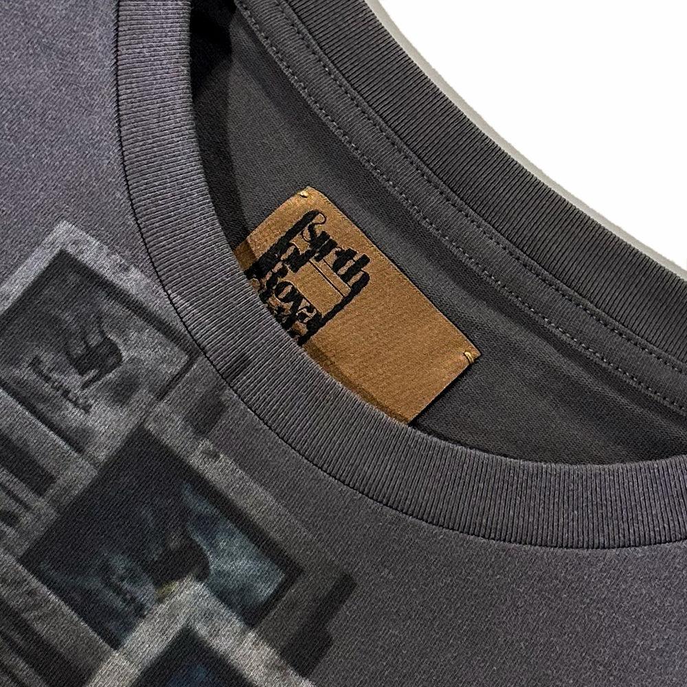 Windows 24 Distressed Vintage Tee - BIRTH OF ROYAL CHILD - VENTURER