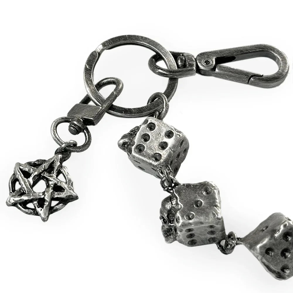 Skull Dice 15 Link Chain - EMOstanceclub - VENTURER