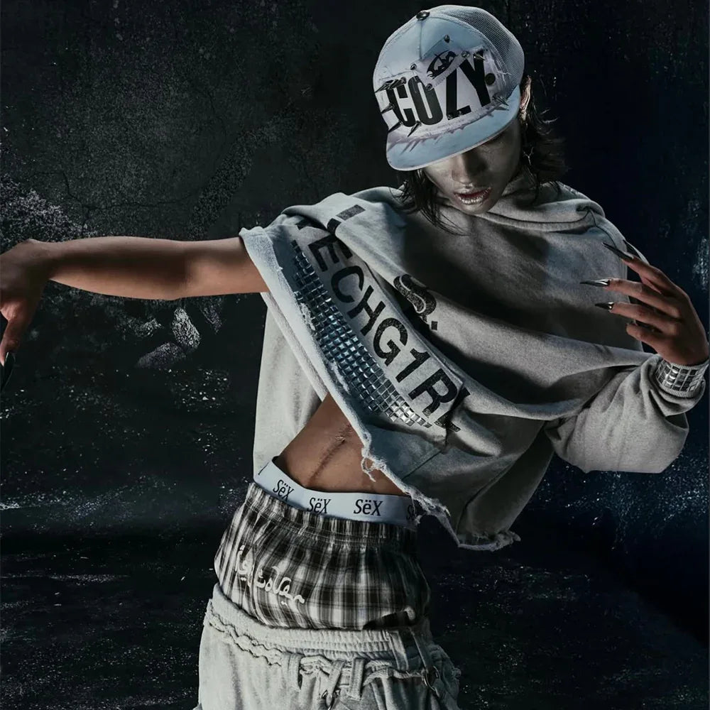 Tech Girl Hoodie - COZY WORLDWIDE - VENTURER