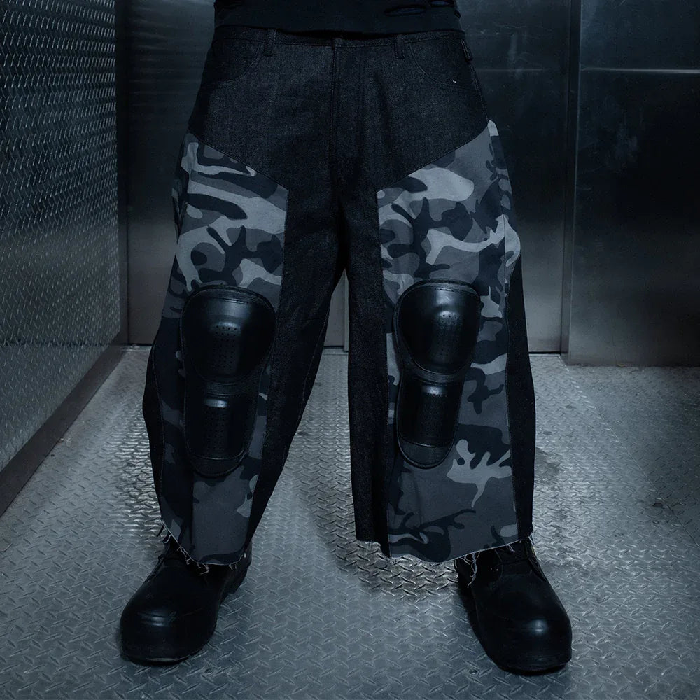 Mudcamo 3/4th Capri Padded Denim - BROTHERLY LOVE - VENTURER