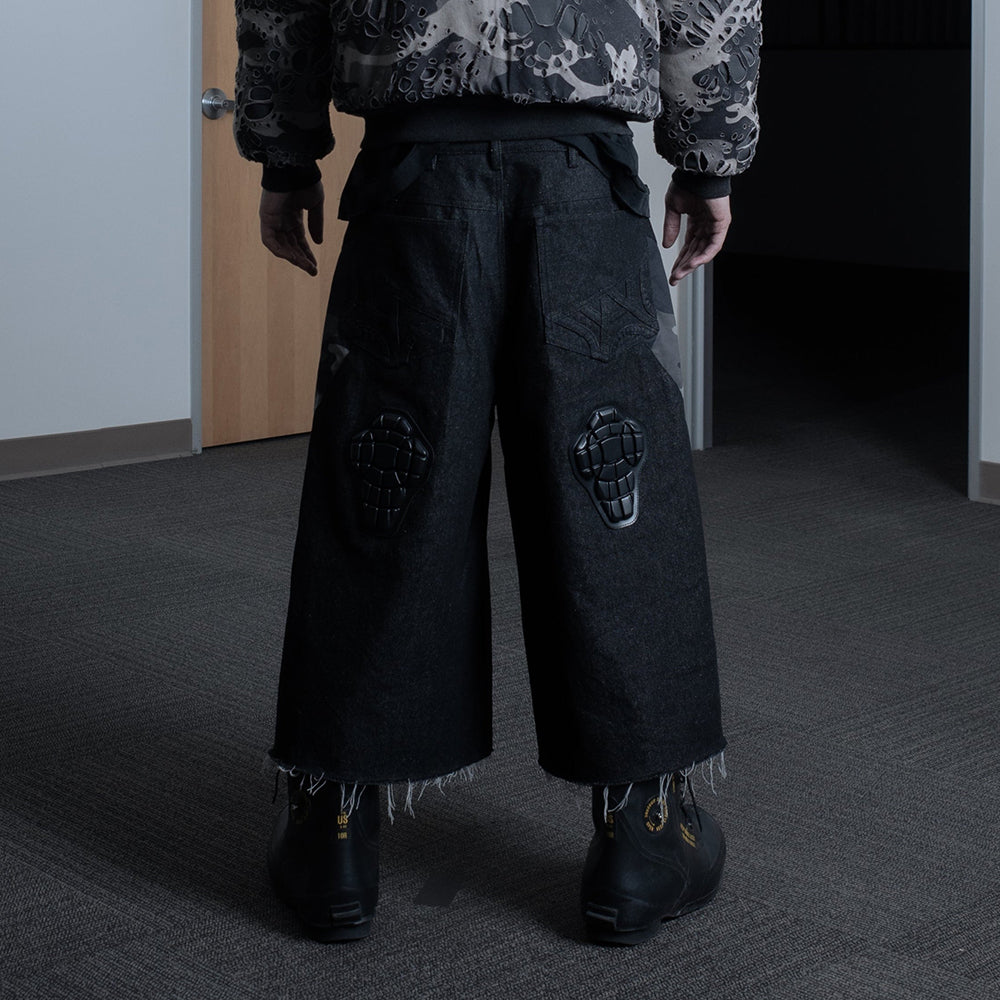 Mudcamo 3/4th Capri Padded Denim