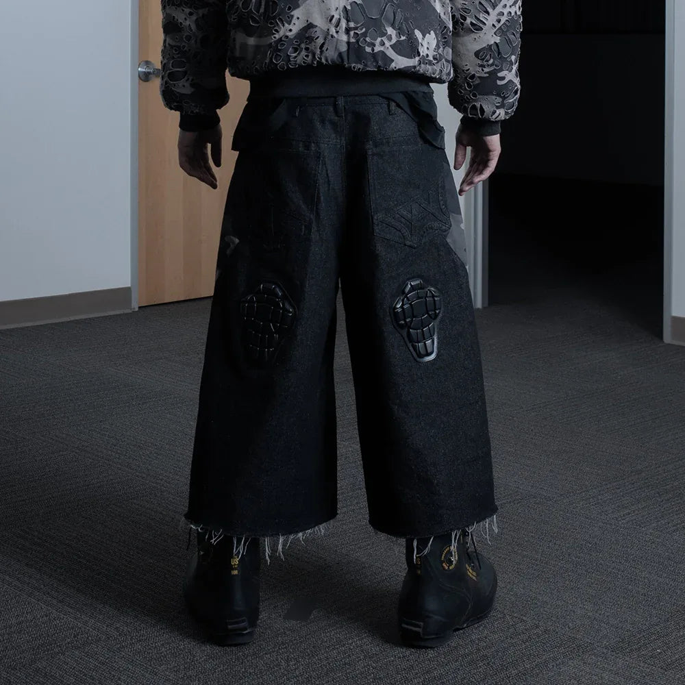 Mudcamo 3/4th Capri Padded Denim - BROTHERLY LOVE - VENTURER