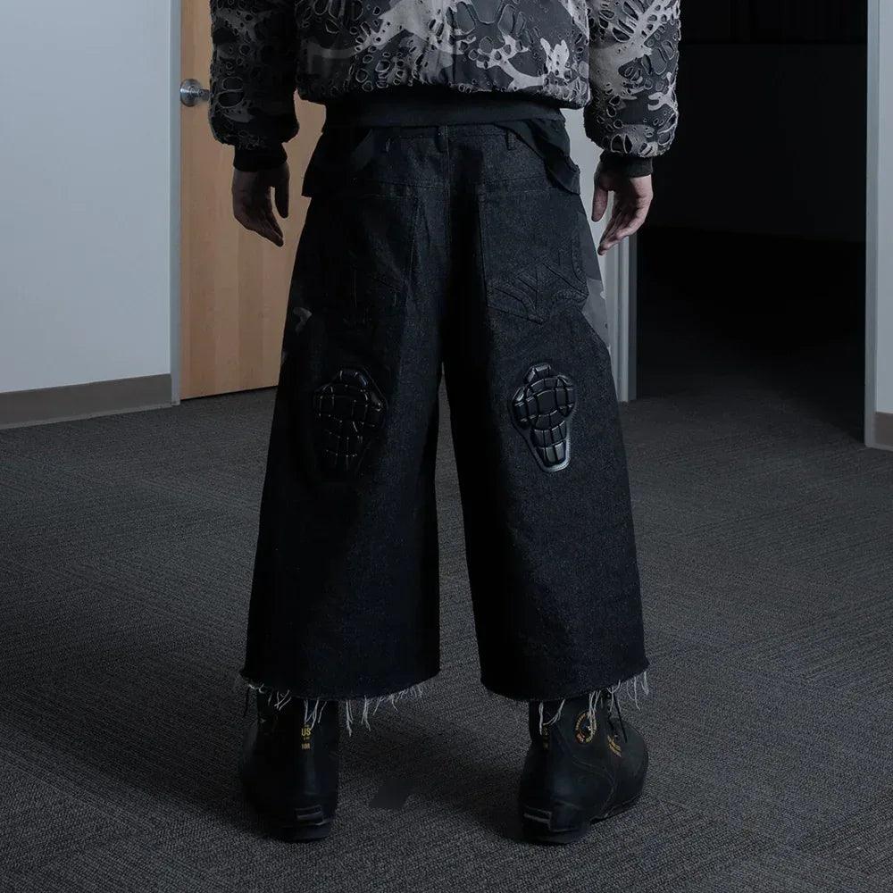 Mudcamo 3/4th Capri Padded Denim - BROTHERLY LOVE - VENTURER
