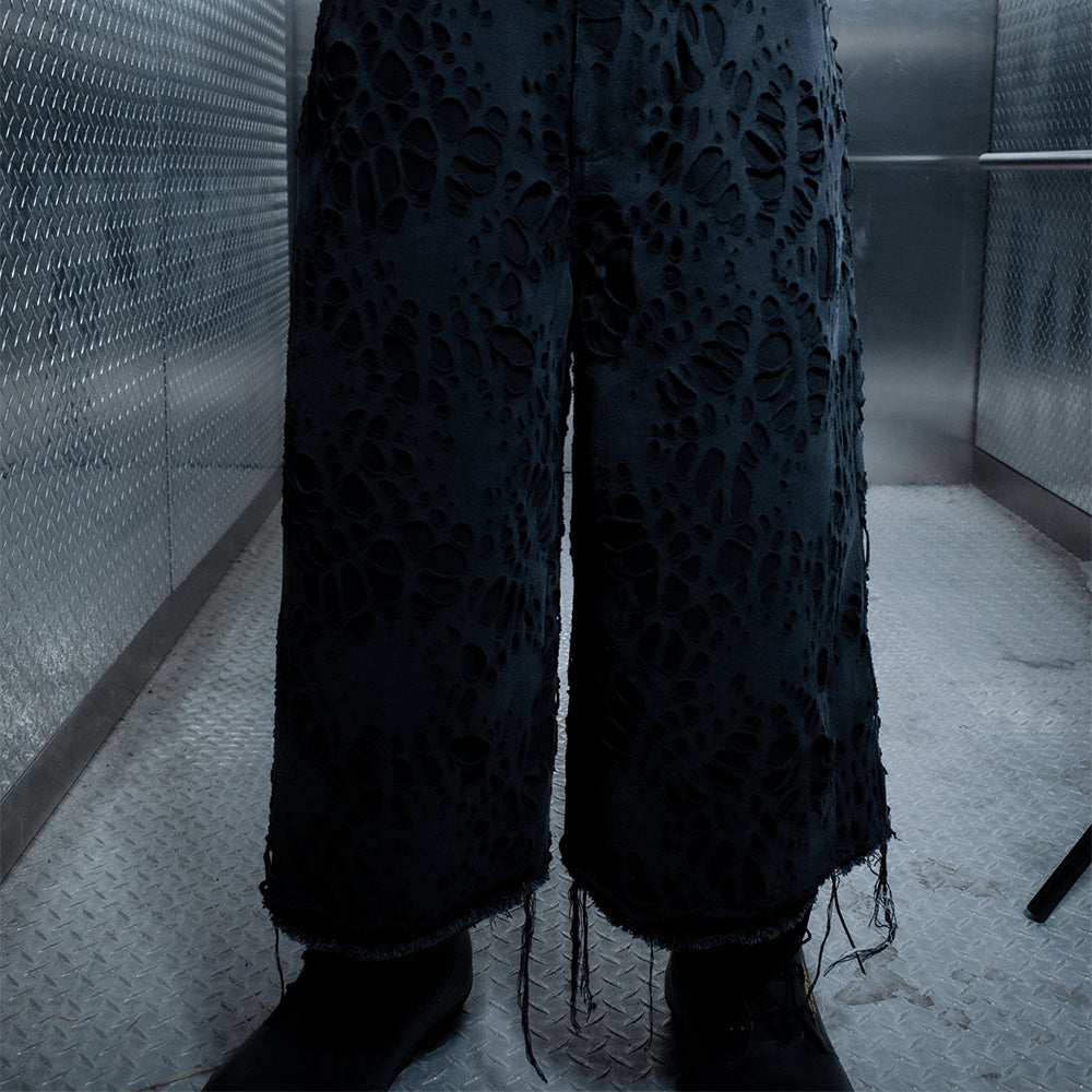 Burnedweb 3/4th Capri Denim