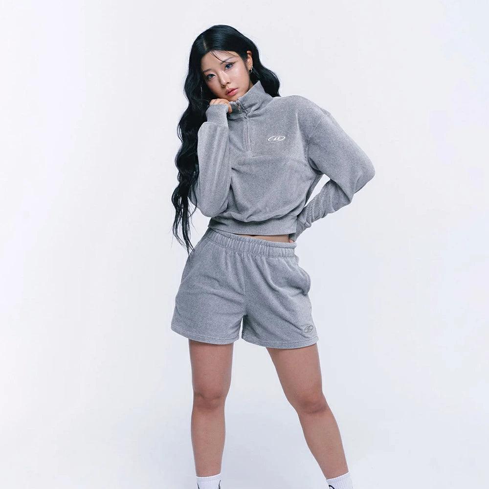 B CHROME VELOUR SHORTS