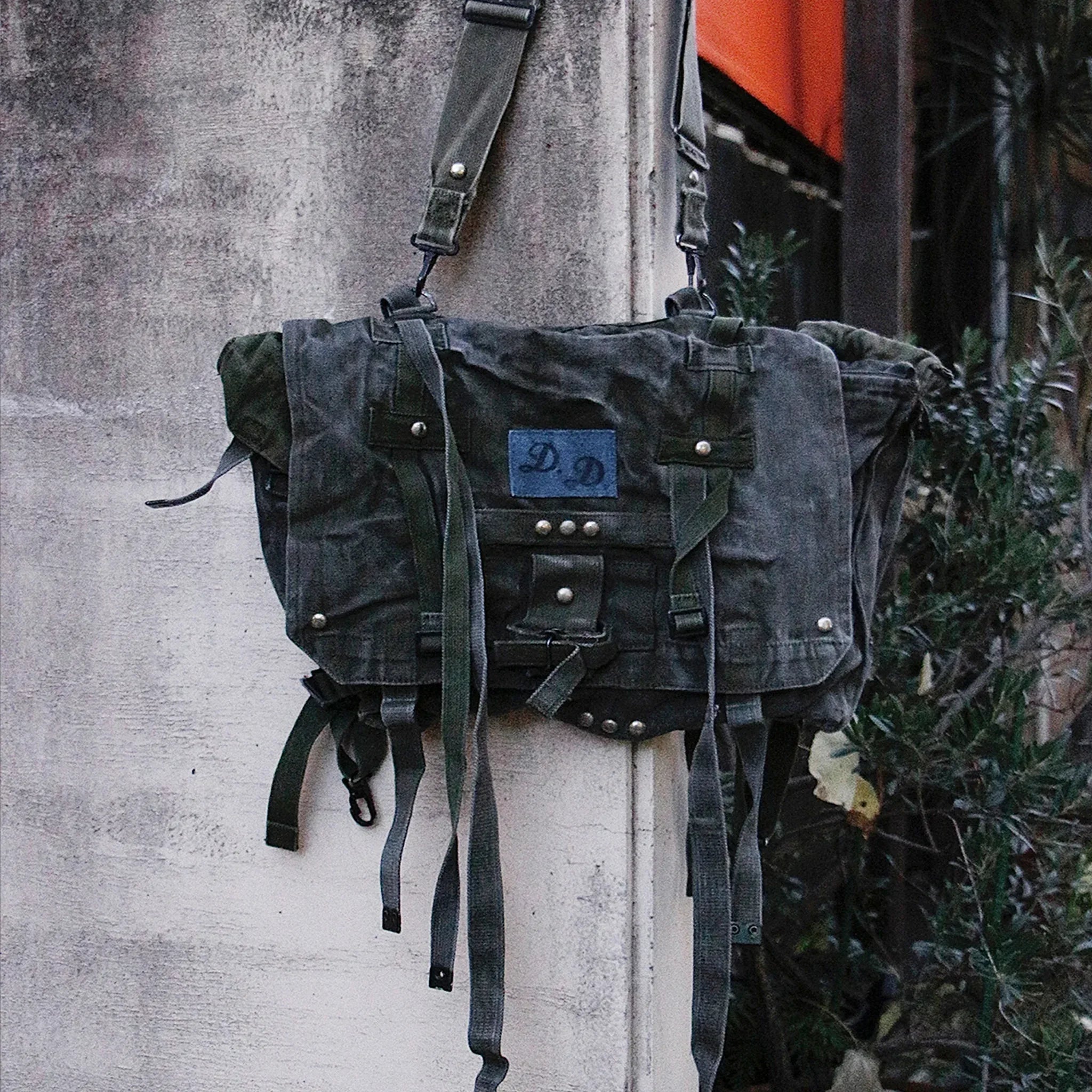 2Way Military Heart Studs Backpack - DENIM DOCTORS - VENTURER