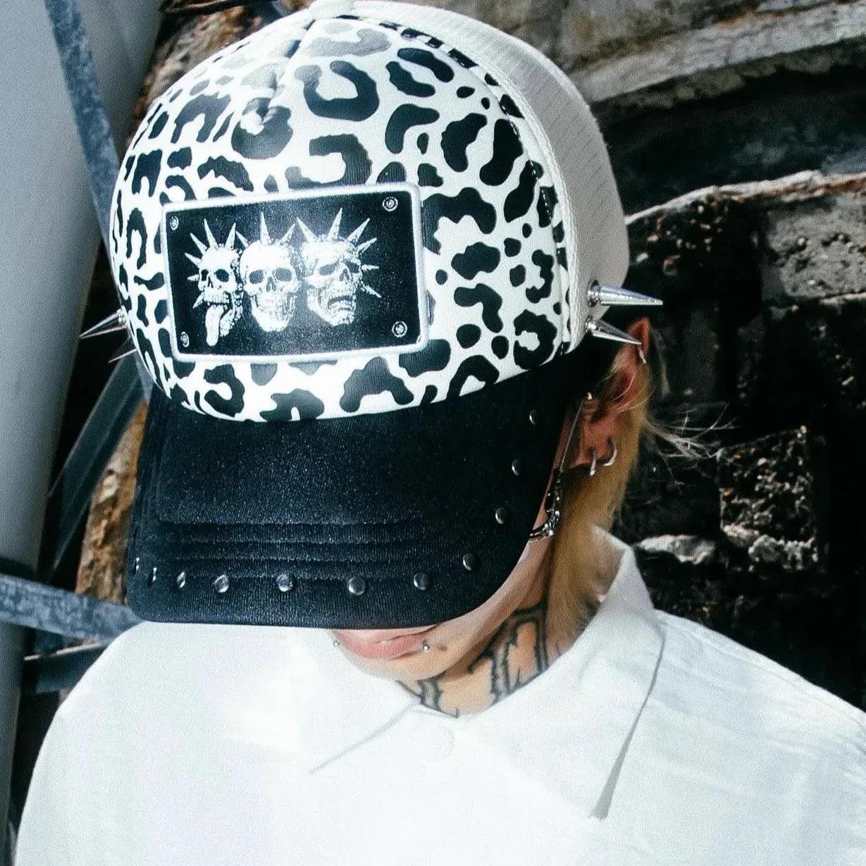 Suki Trucker - ThoughtWeFriends - VENTURER