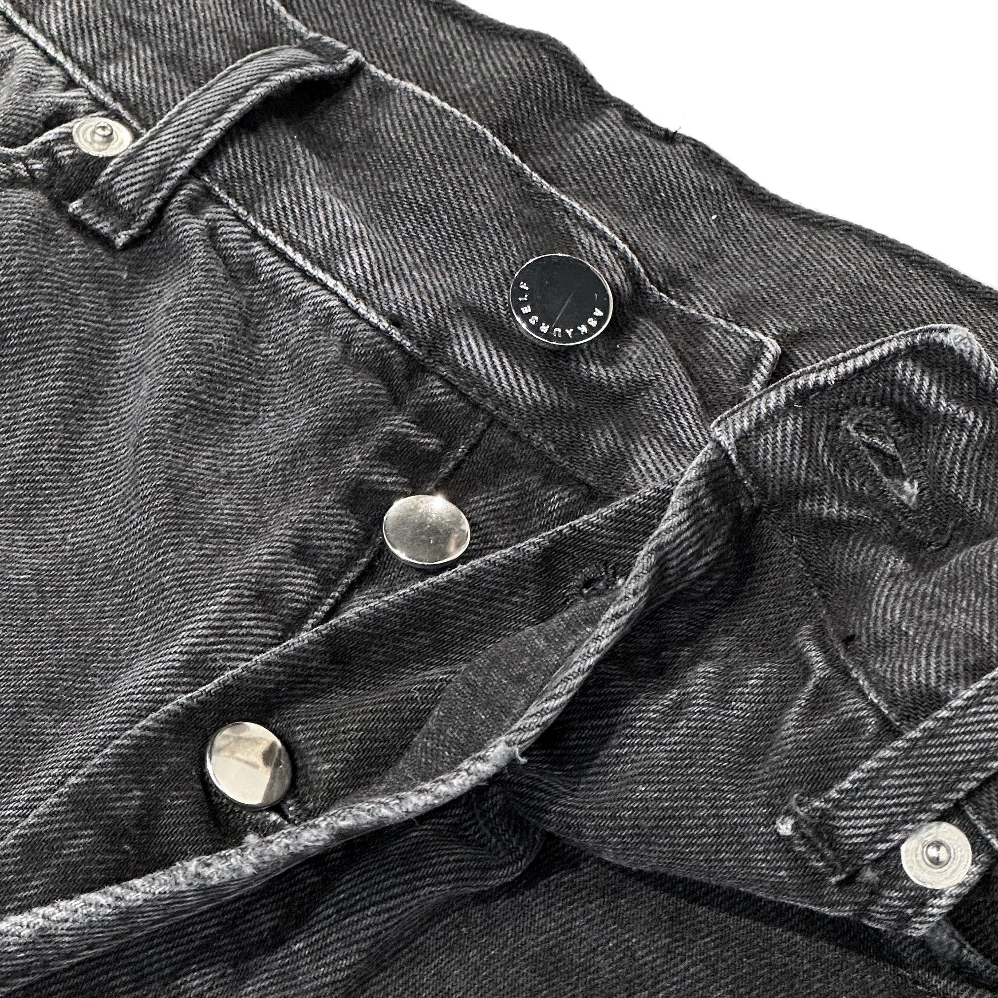 Cross Pin Baggy Jeans Shorts