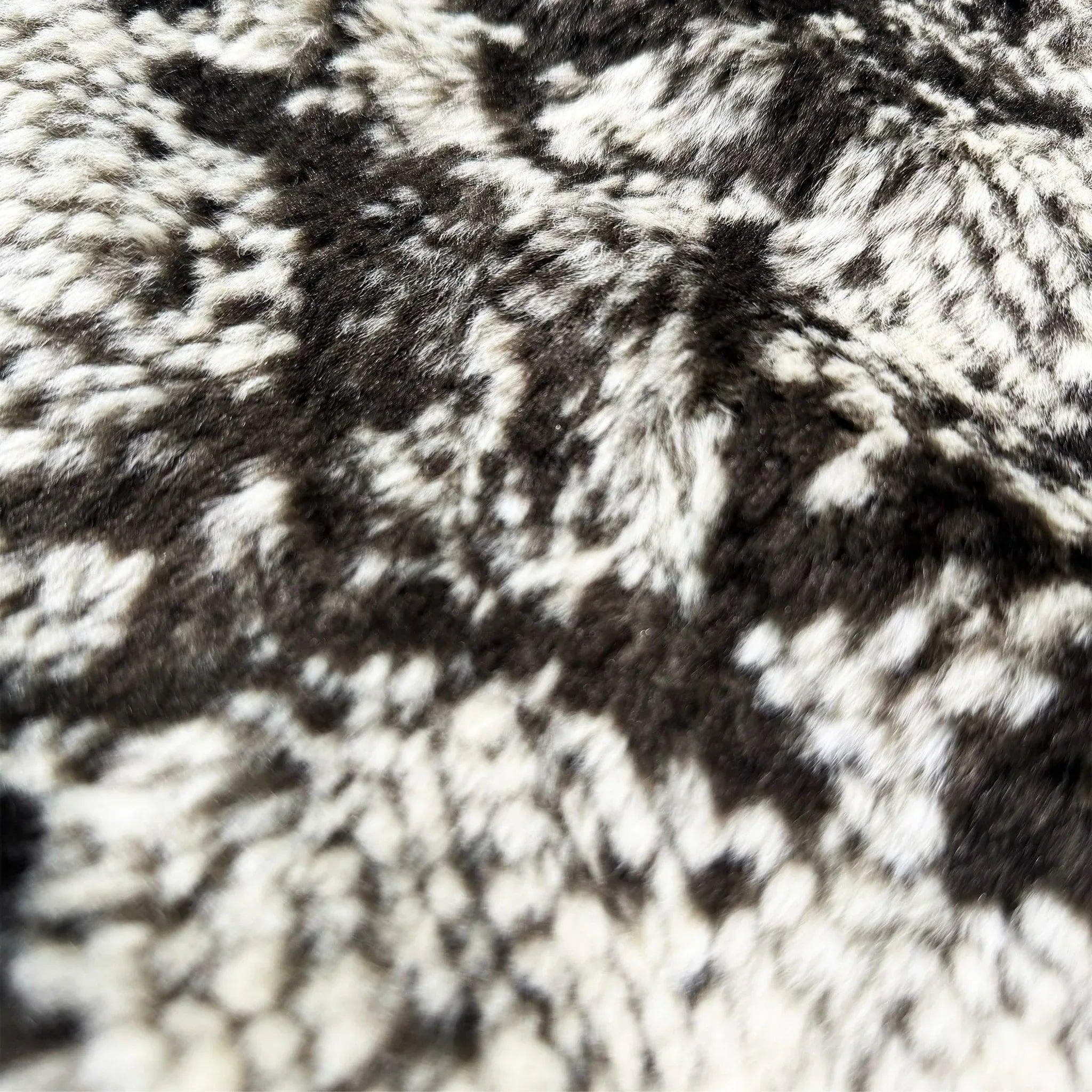 Snakes Jacket 2.0 Faux Fur Jacket - ThoughtWeFriends - VENTURER