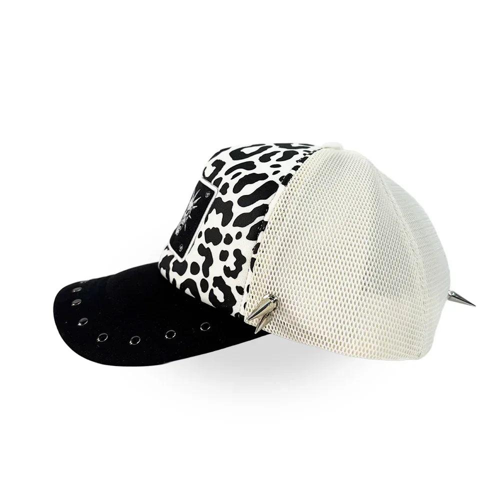 Suki Trucker - ThoughtWeFriends - VENTURER