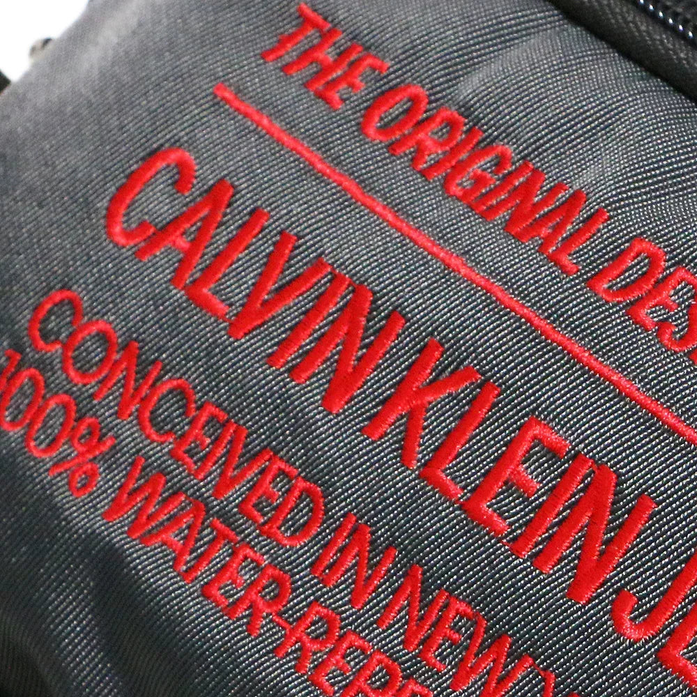 Nylon Utility Shoulder Bag - CALVIN KLEIN - VENTURER