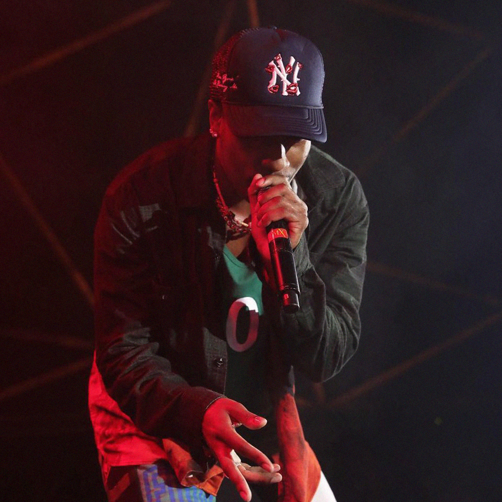 NY Is Kissing Me Trucker Hat