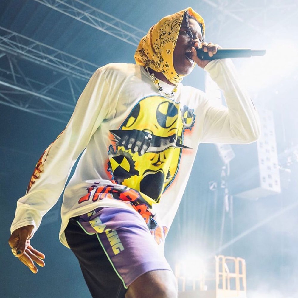 EVAE Smiley Pearl Necklace