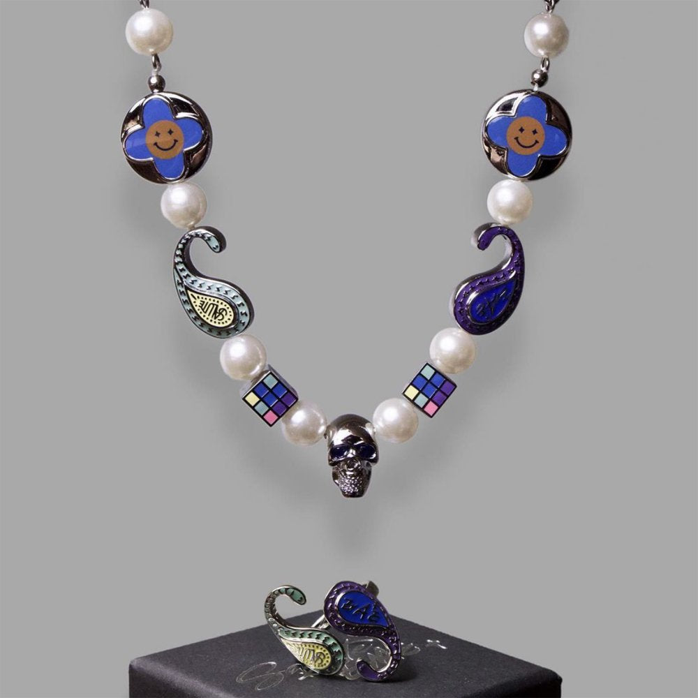 EVAE Cross Flower Smiley Necklace