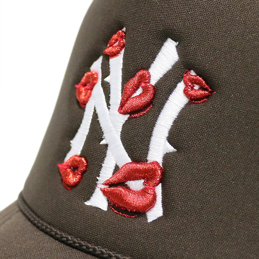 NY Is Kissing Me Trucker Hat