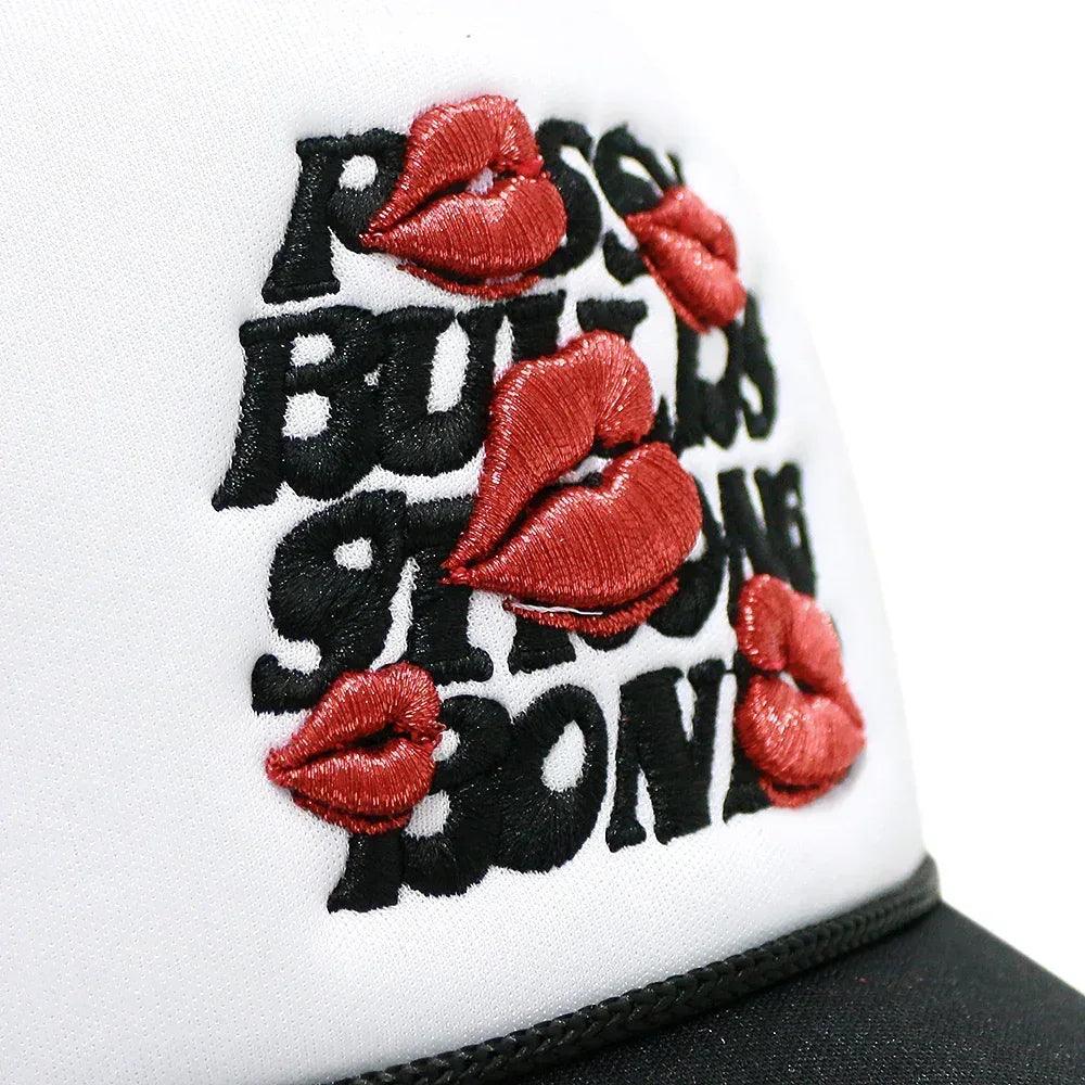 LA ROPA(ラ ロパ)商品ページ - PBSB Signature Trucker Hat - White