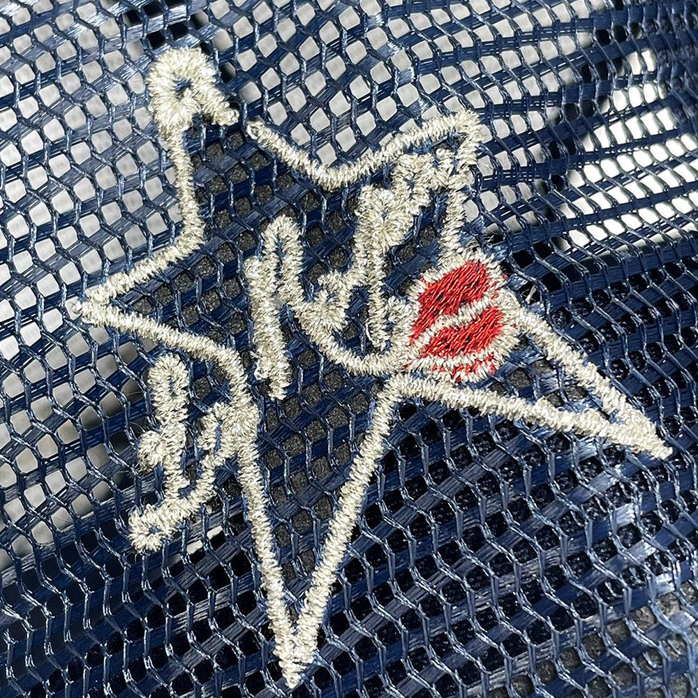 NY Is Kissing Me Trucker Hat