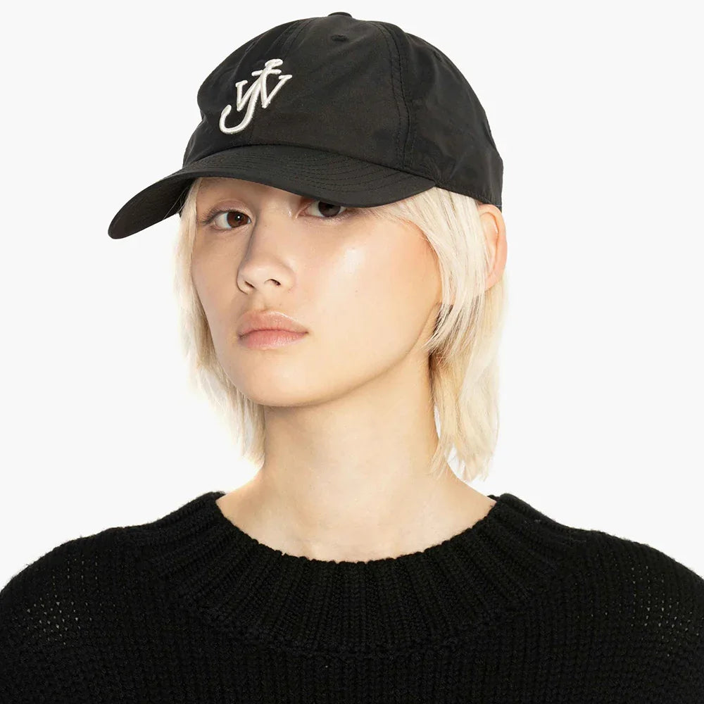 あ*い様 JW ANDERSON キャップ アンカーロゴ刺繍 美品 未使用 タグ JW Anderson - アンカーロゴ付ベースボールキャップ | HBX