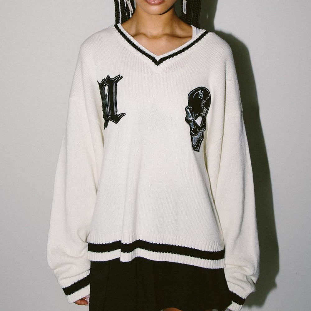HCW U&N Skull Knit Sweater