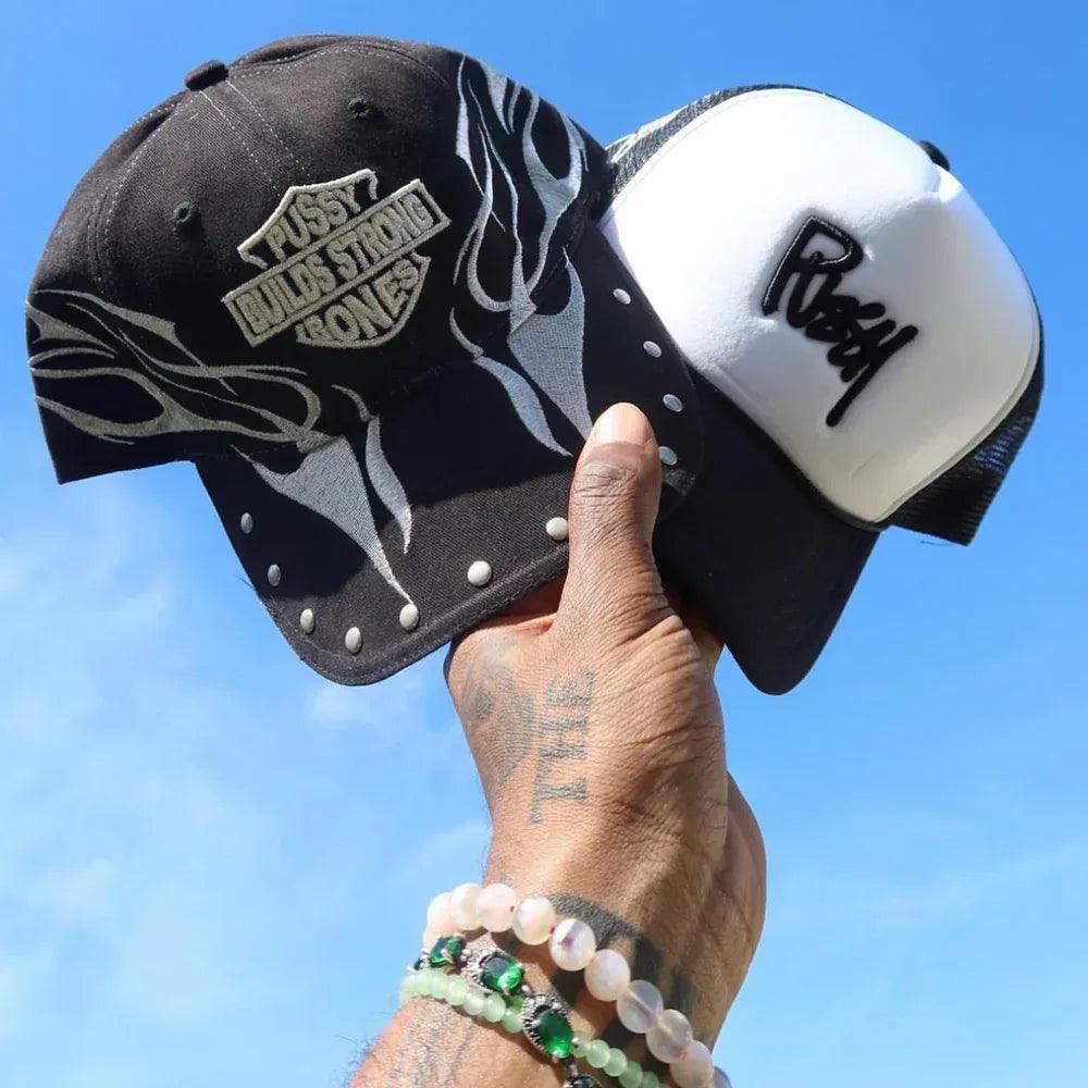 LA ROPA(ラ ロパ)商品ページ - Pussy Trucker Hat -White/Black
