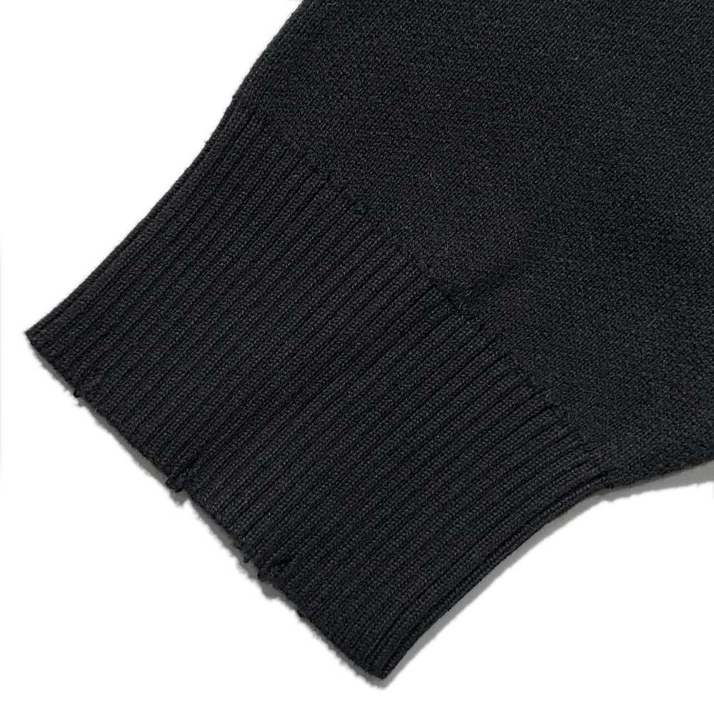 Gothic UN Cross Knit