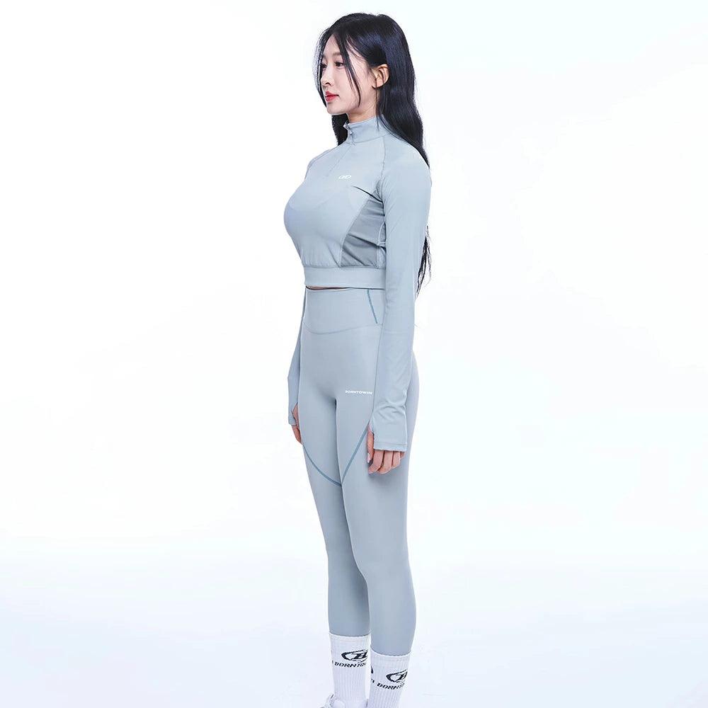 WM B Logo Mesh Half Zip Up