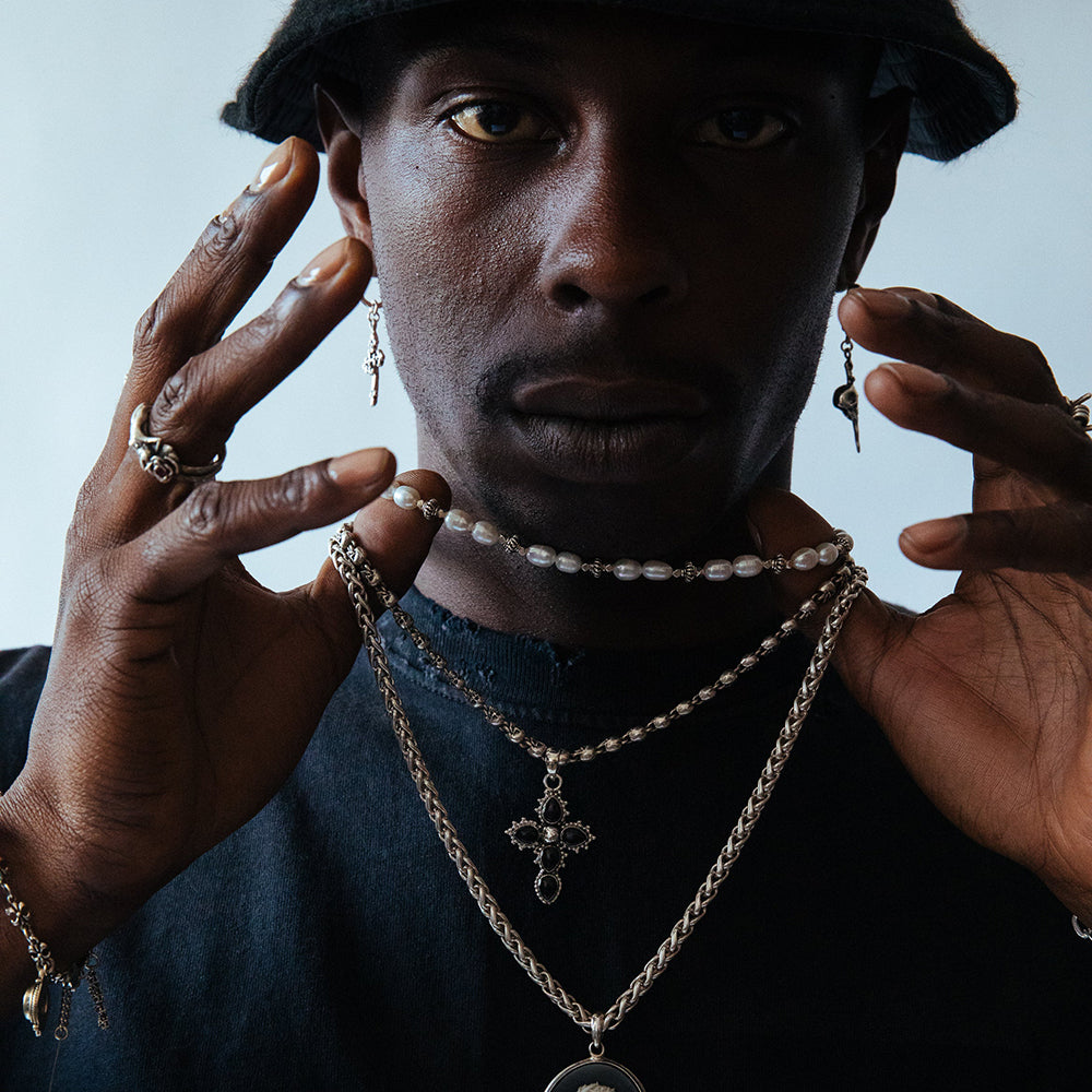 Ridged Pearl Necklace