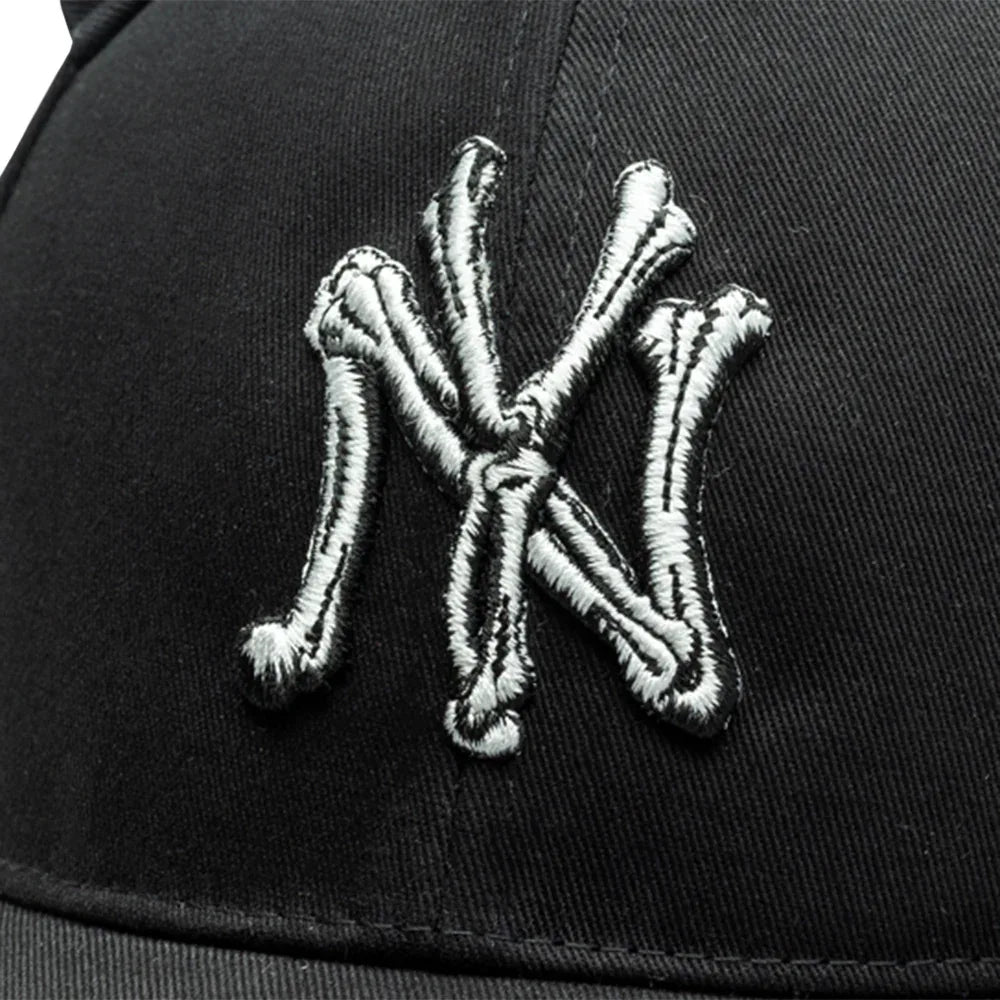 BASICKS Product Page - Devil Baseball Cap - Black - VENTURER