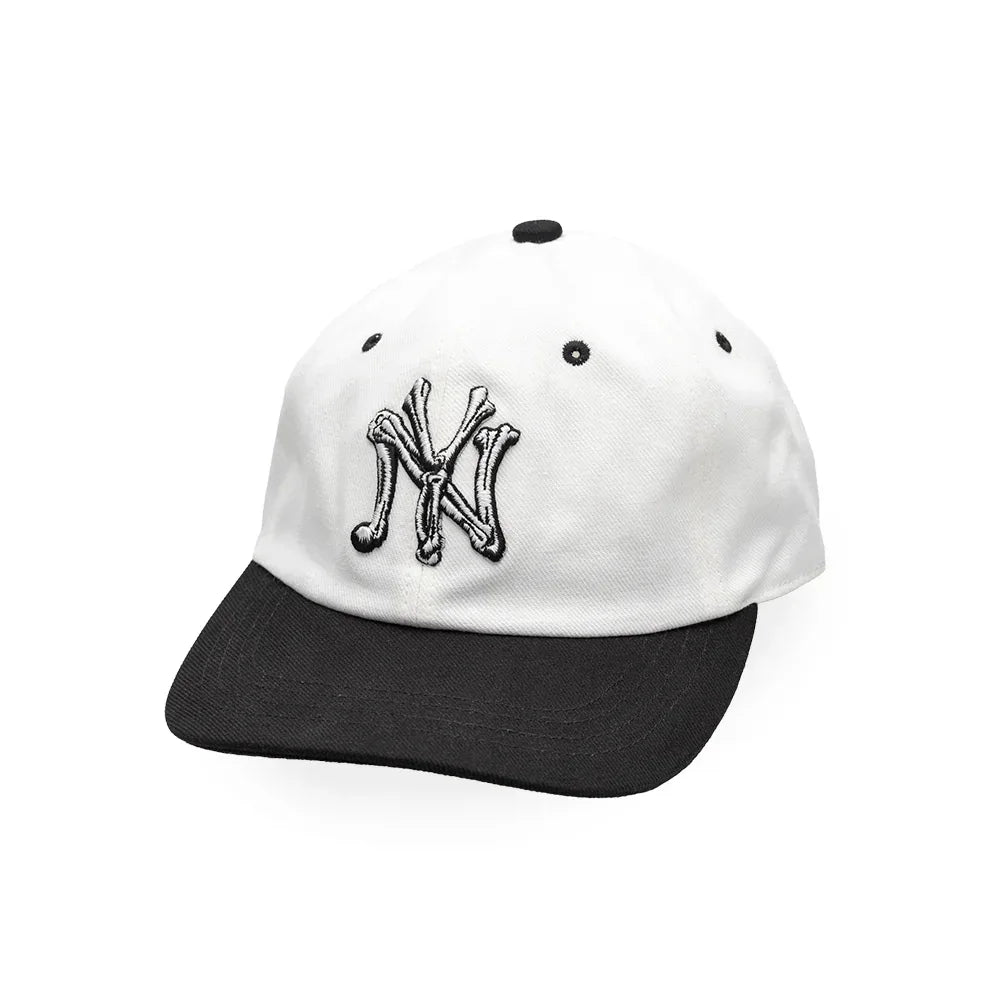 Born New York Cap (ホワイト/ブラック) BASICKS(ベイシックス)商品ページ - Born New York Cap - White/Black