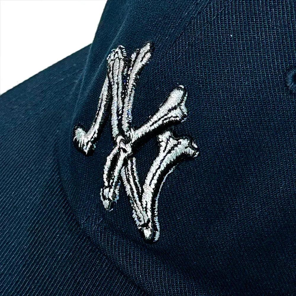 BASICKS(ベイシックス)商品ページ - Born New York Cap - Navy