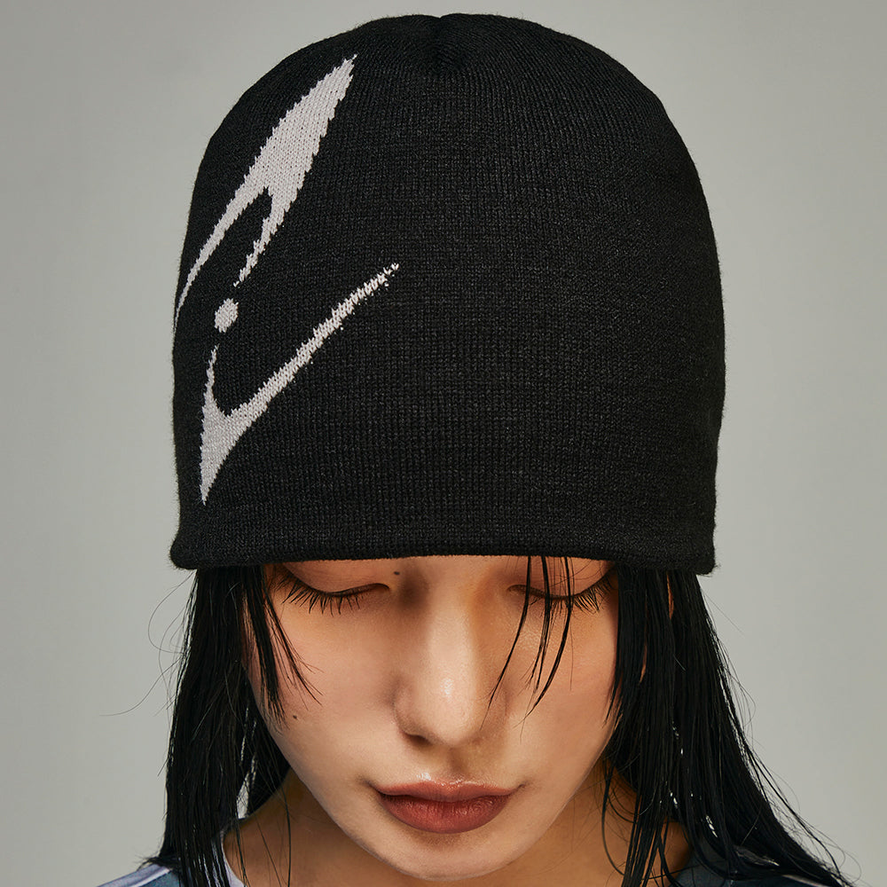 Curved Logo Beanie